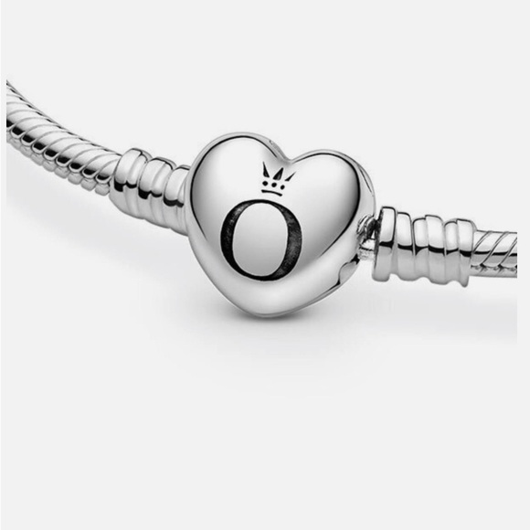 Pandora Moments Heart Clasp Bracelet - Picture 3 of 7